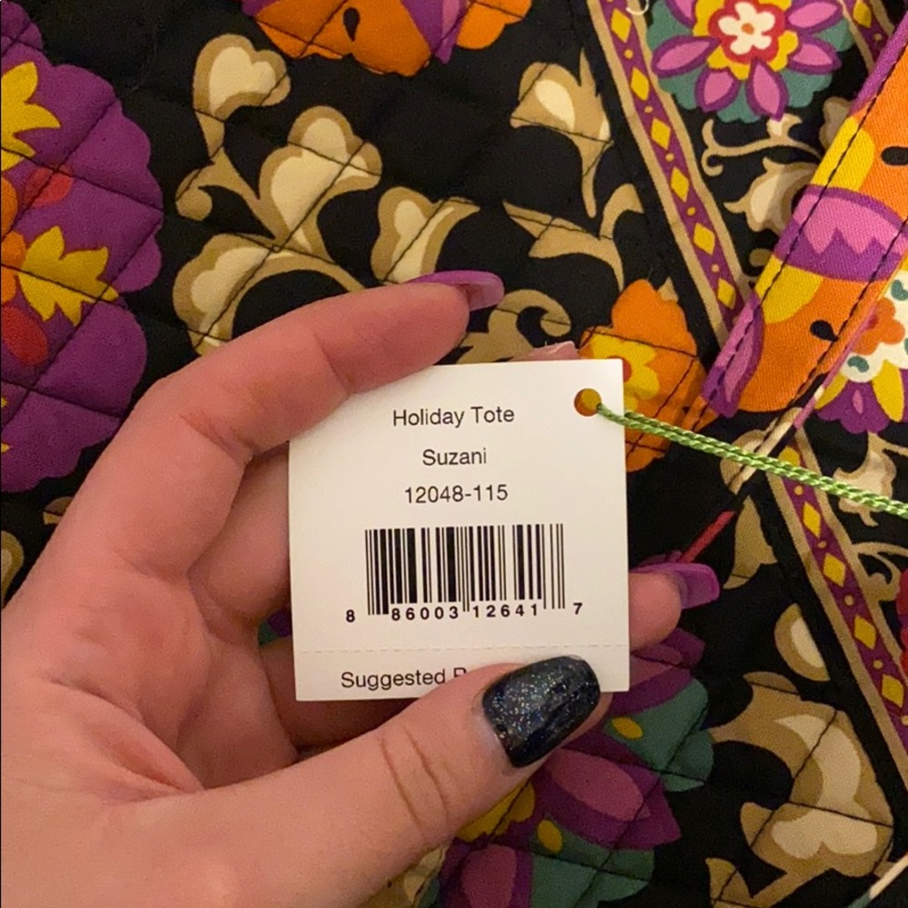 Vera Bradley holiday tote - Picture 5 of 5